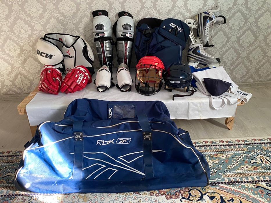 Хоккейный комплект