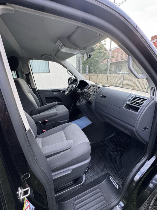 Volkswagen CARAVELLE 2.0 diesel 7+1 locuri Clima Xenon Led 2013 imp GERMANIA