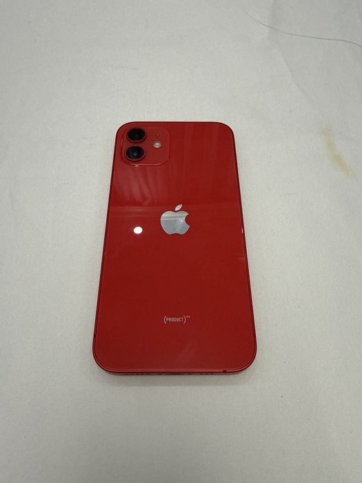 Iphone 12. Red product. В отличном состоянии. Очень красивый телефон.