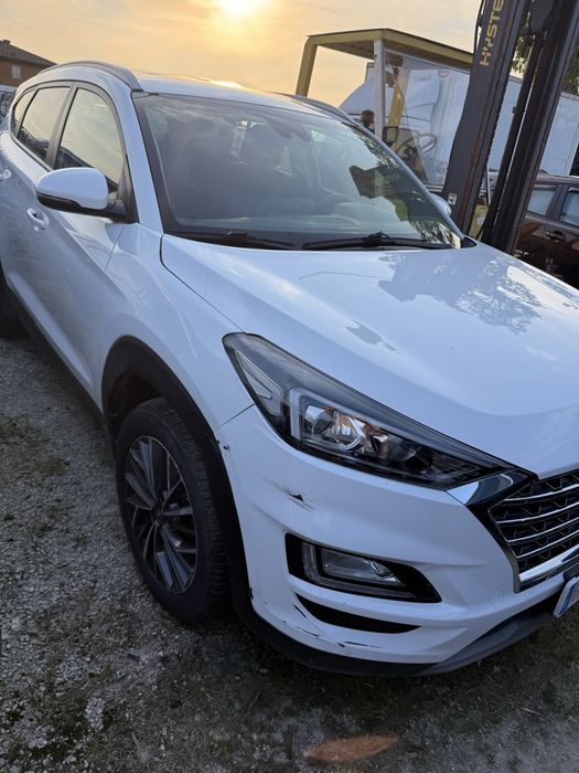 Hyndai Tukson 1.6 CRDI на части