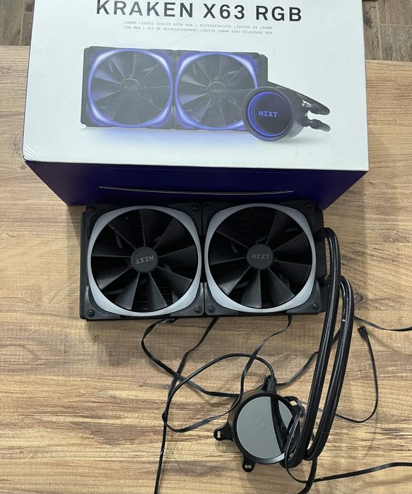 Cooler CPU NZXT Kraken X63 RGB

Coolerul este in stare buna, cu urme m