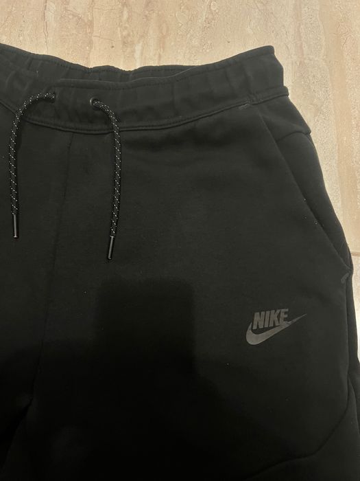 Долнище Nike Tech Fleece – черно