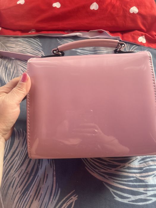 Продам сиреневую сумочку