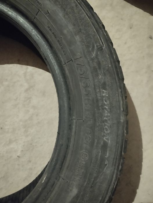 Продам шины,среднем состояний
