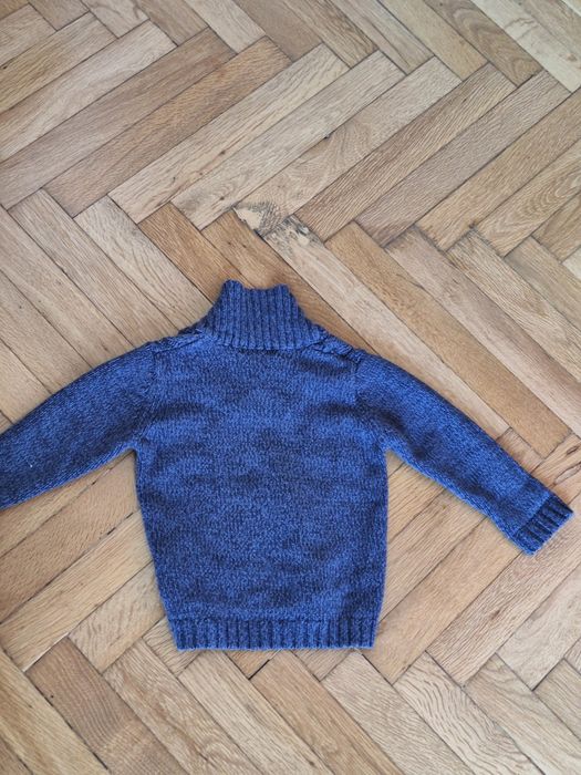 Два пуловера за бебета