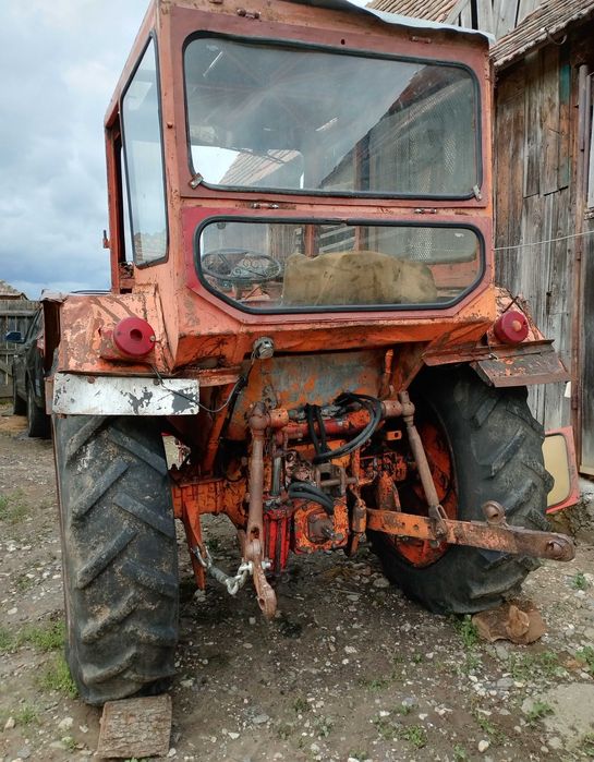 Vand Tractor U650, 3500 euro