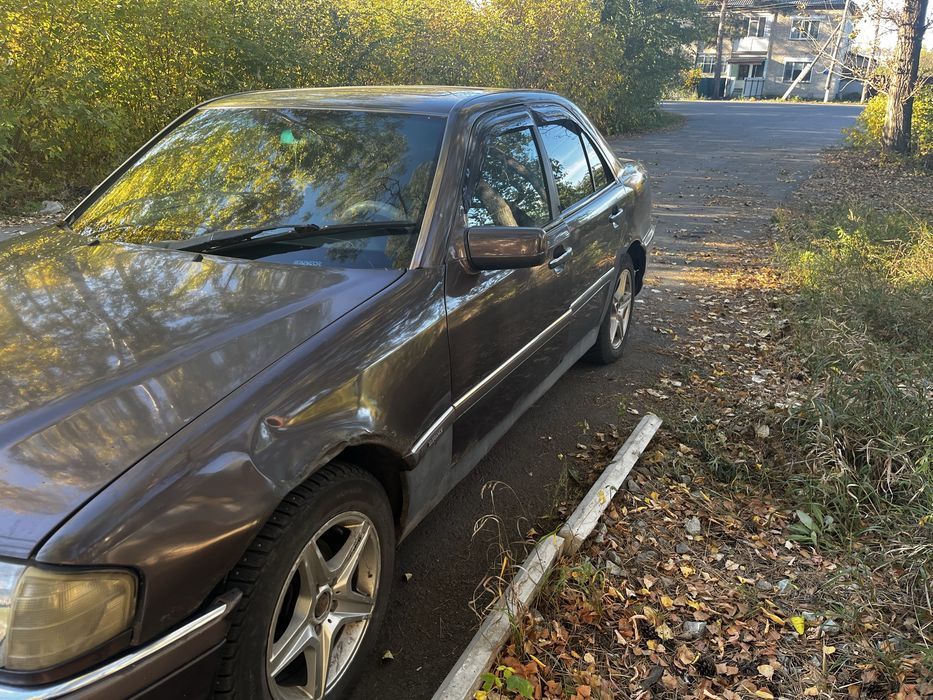 Mercedes-Benz с 180 w202
