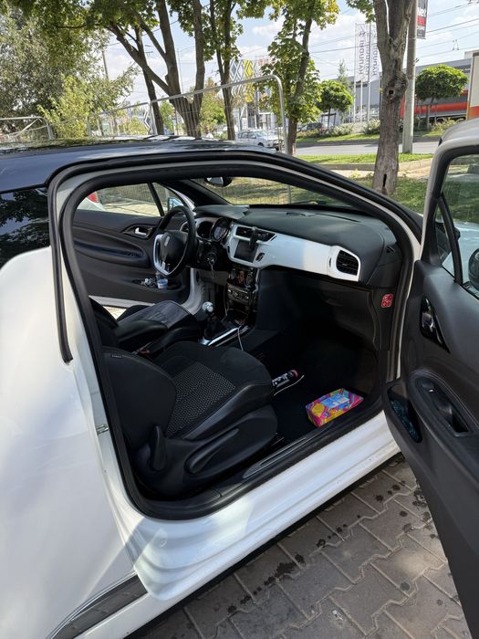 Citroen DS3 1.6 THP 156 CP 6 trepte 2011