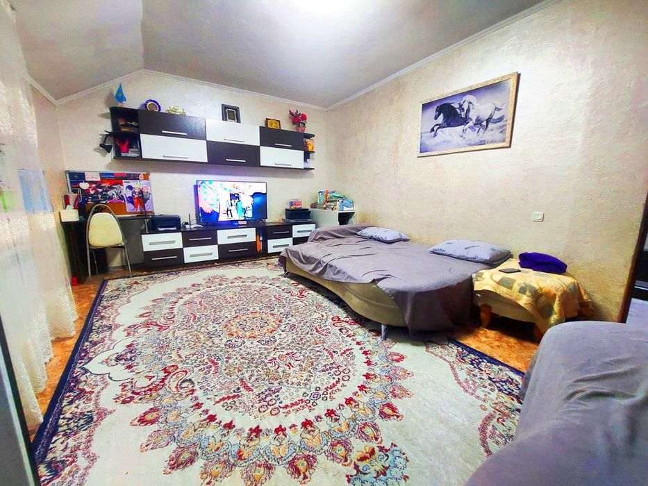 Сдаётся 2х-комнатная в мкр Самал