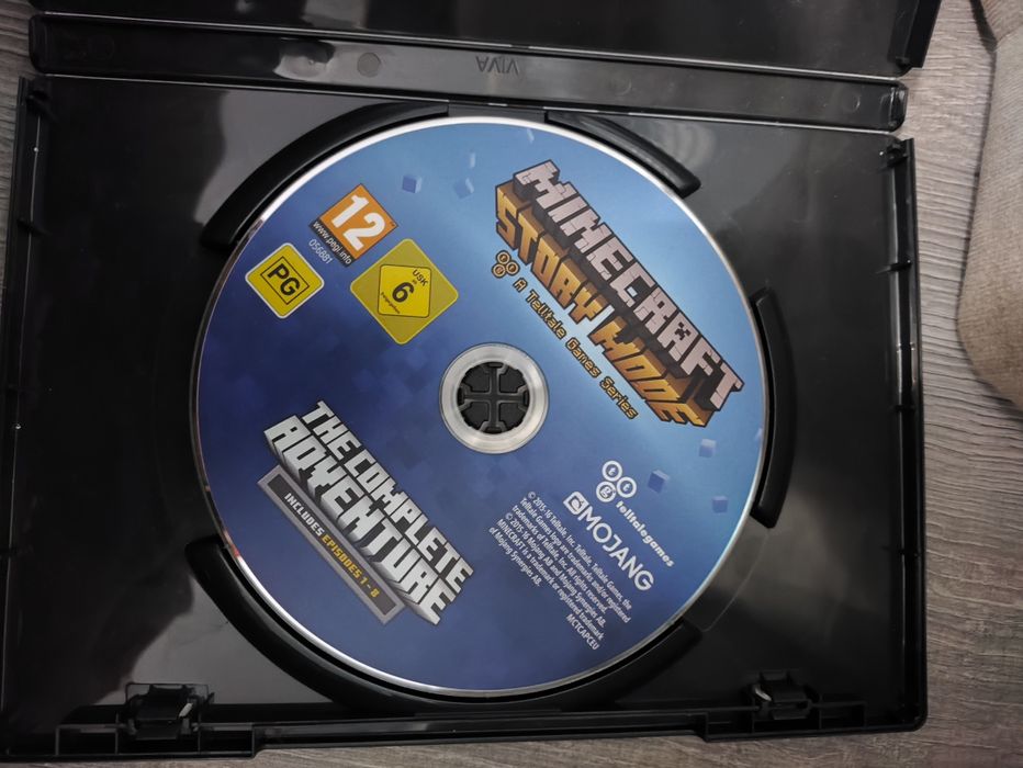 Vând cd Minecraft story mode!!!