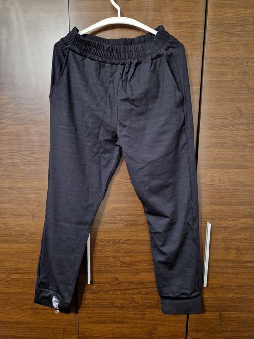 Set hanorac crop si pantaloni marime L