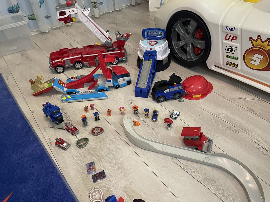 Пожарна и пез патрулер на пез патрул+ фигурки, мотор …