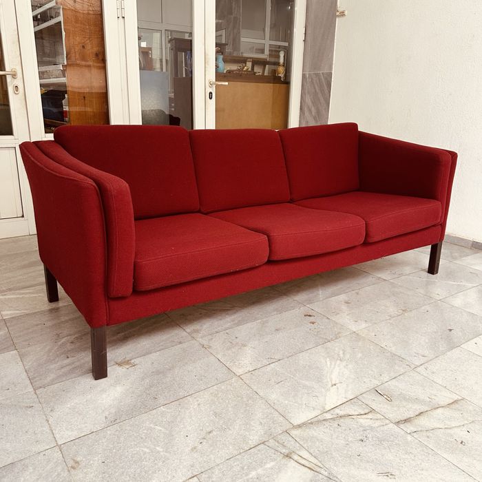 Датски триместен диван – вълнена дамаска от 70-те