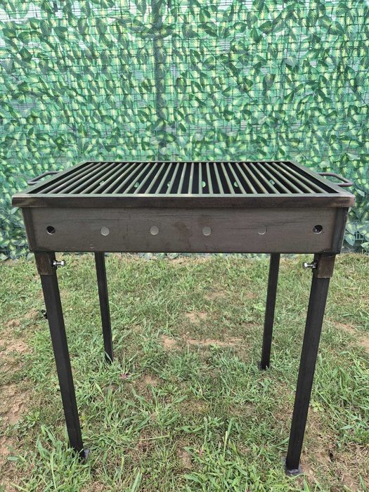 Gratar 60x40 cu picioare demontabile 230 lei