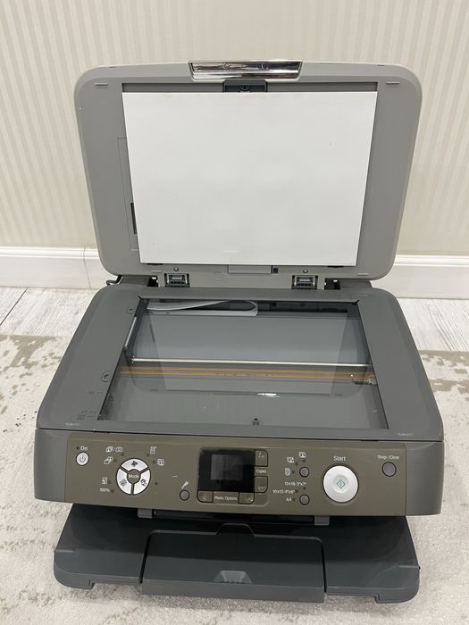 Продам принтер ксерокс и катридж