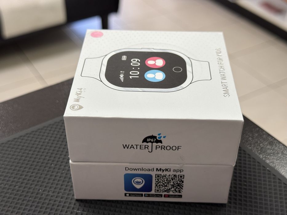 Детски смарт часовник MyKi - 4 Lite, 1.3'', Pink *ЧистоНов*