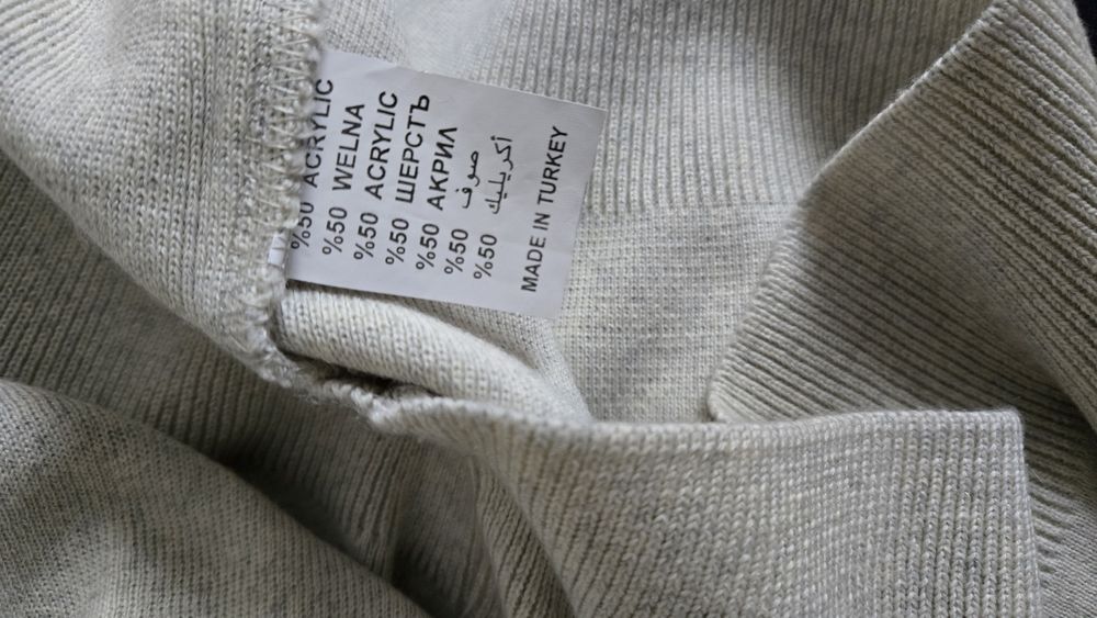 Продам новый свитер