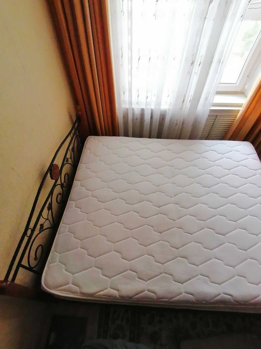 Двуместная кровать