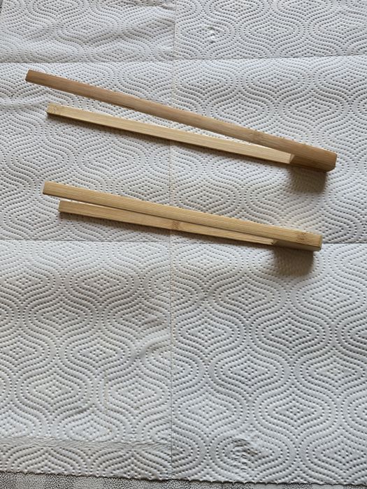 Бамбуковый пинцет.