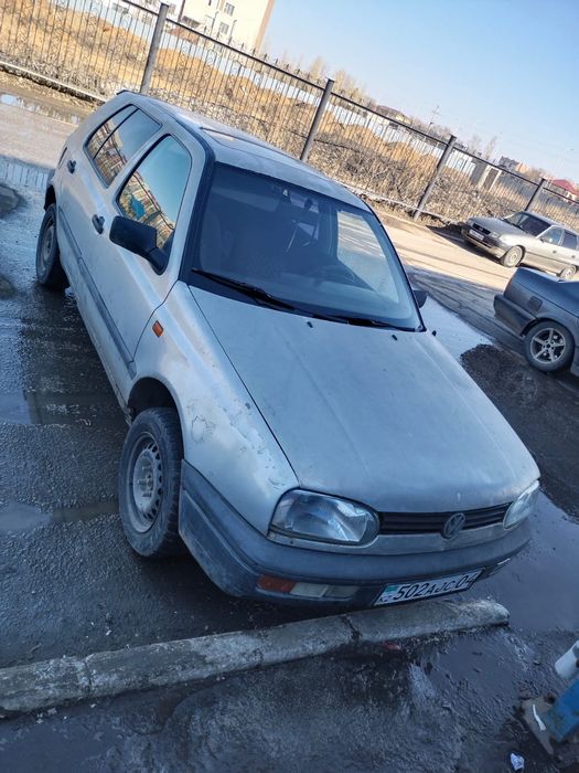 Продам Гольф 3-на ходу.Газ бензин.