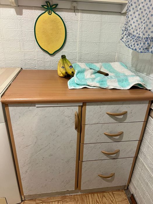 Продам кухню в белом цвете