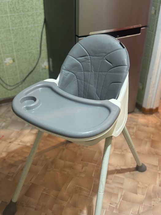 Продам детский столик