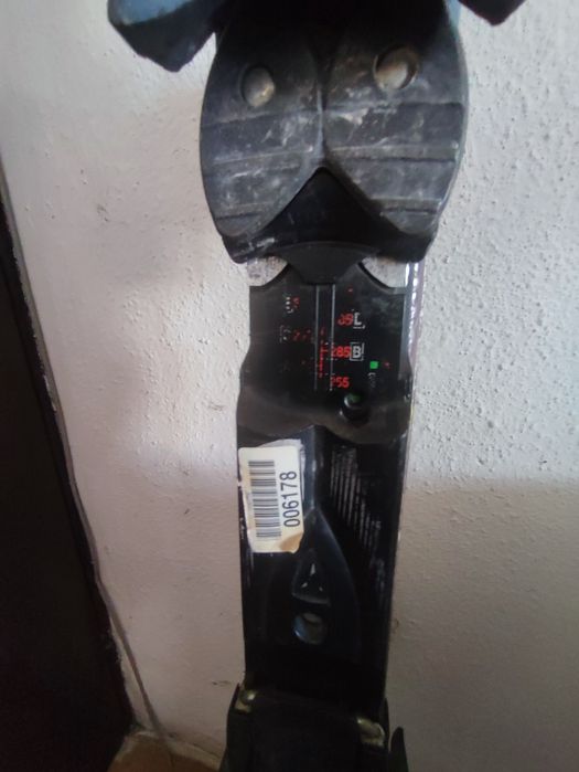 Зимни Ски Atomic