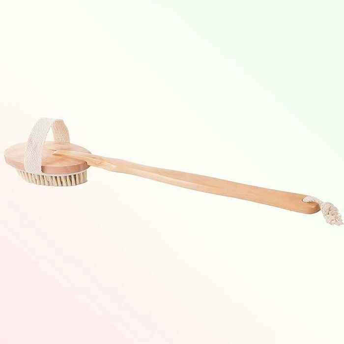 Дървена четка за тяло с натурални влакна, ексфолиращ и масажен ефект