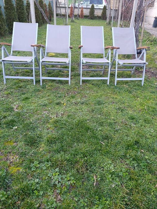 Сгъваеми алуминиеви столове