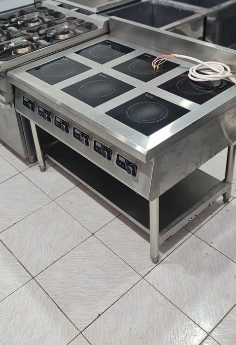 Индукционая плита на 6 комфорок