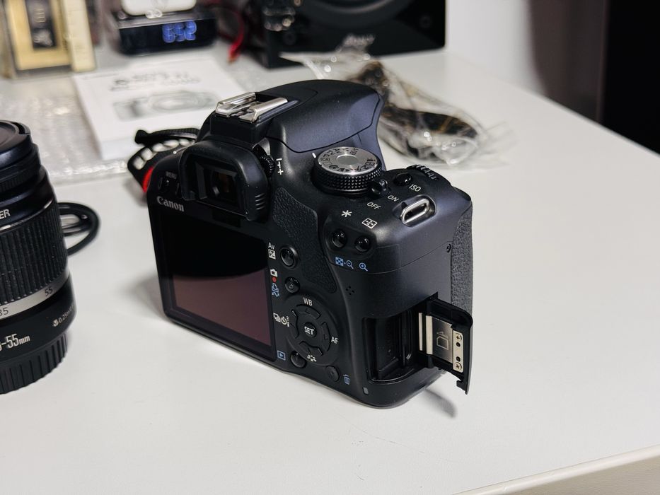 Kit complet-aparat foto CANON Eos 500D-Nou la cutie-canon 18-55 mm