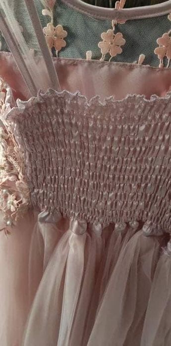 Нови шаферки рокли