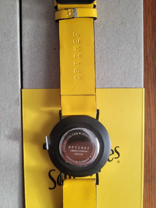 Ceasuri unisex editie limitata Schweppes x Optimef, noi cu garantie