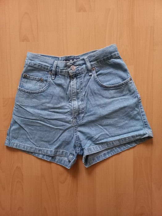 Дънкови, кожени поли и панталонче за момиченца