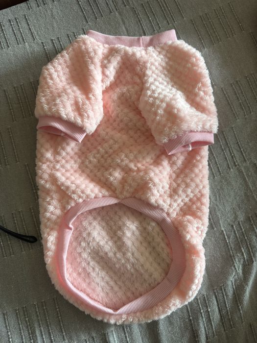 Дрешки за малко куче