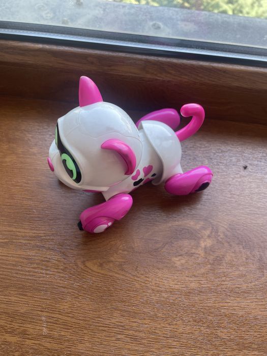 Робот кошка отдам за 2500