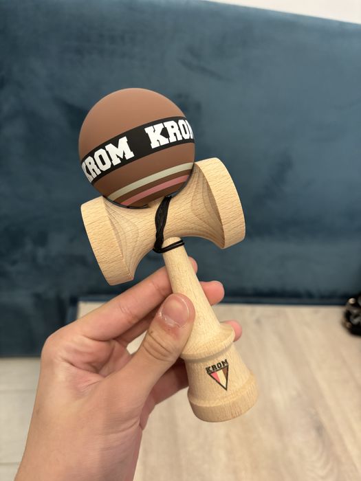 Kendama krom strogo neapolitan