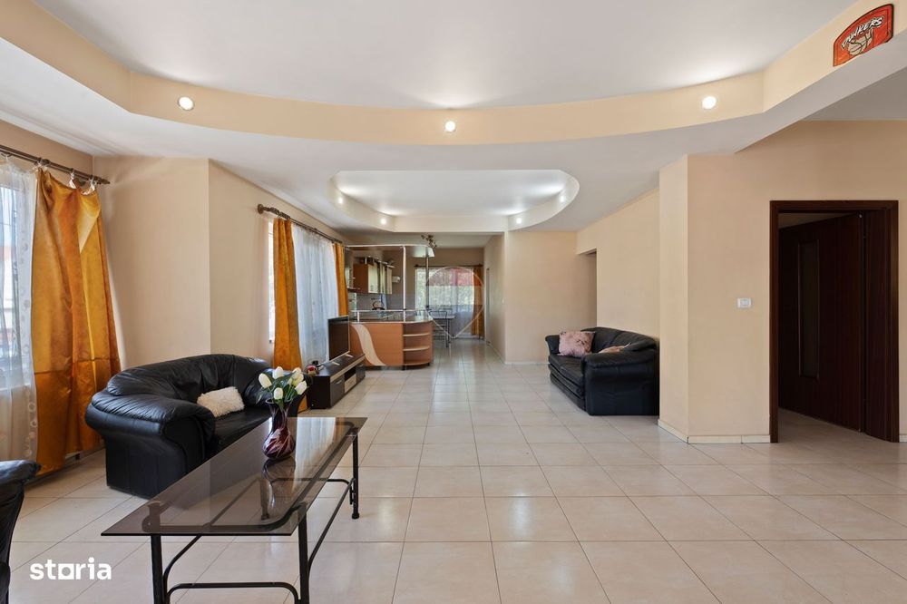 Apartament de inchiriat, 3 camere in zona Intim loc de parcare inclus — fotografia 3