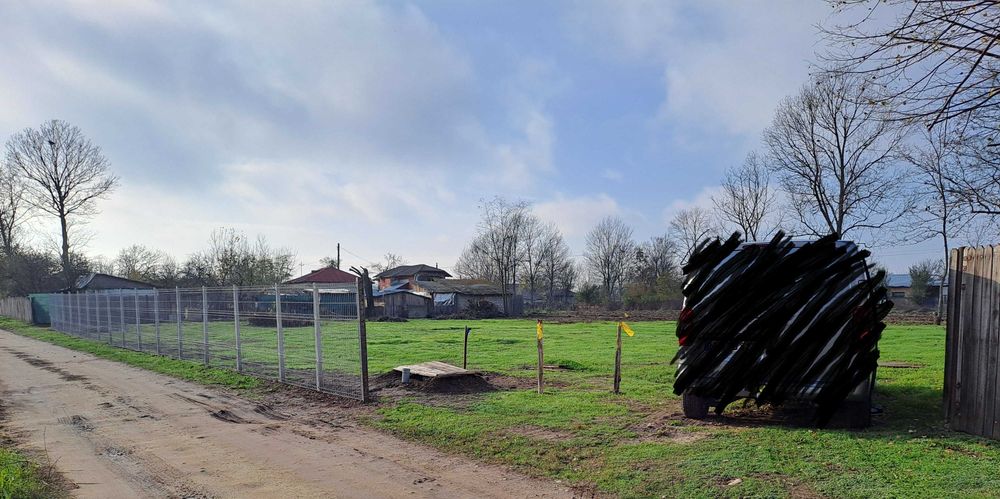 Vand teren intravilan 1500 mp - in centrul comunei Recea, județul Arges