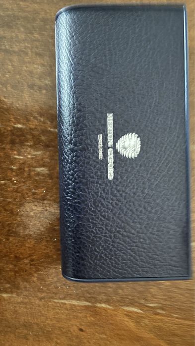 Комплект от игла, химикалка и ключодържател