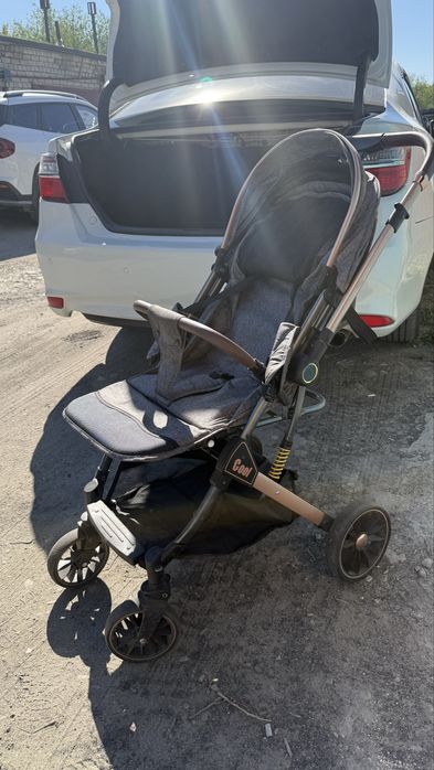 Продам детскую коляску