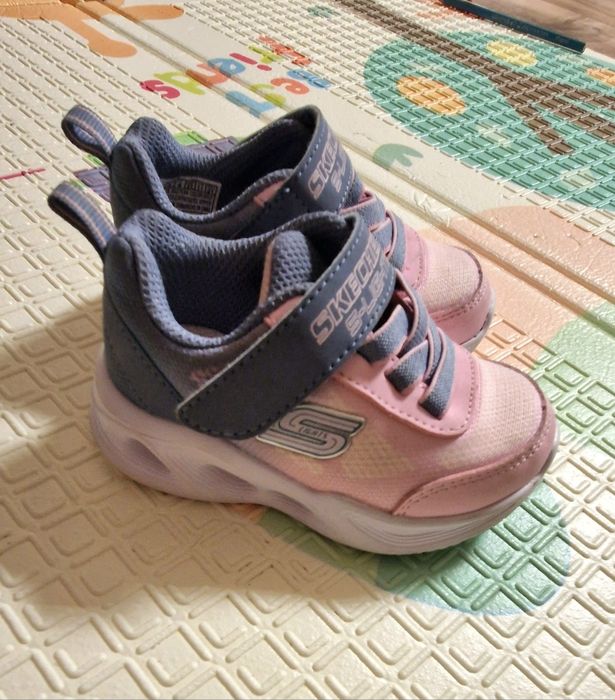 Светещи маратонки Skechers S-Lights, размер 21
