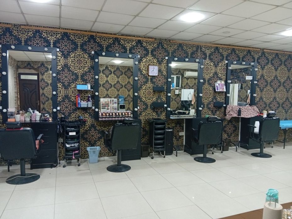 Salon uchun buyumlar sotiladi arendaga beriladi