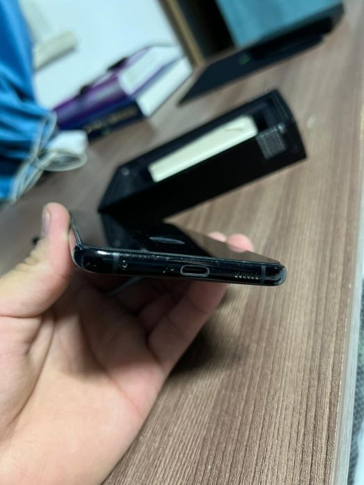 Самсунг s21 плюс