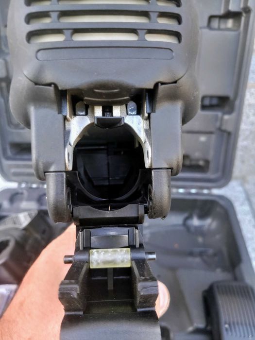 HITACHI NT 50GS GAS Акумулаторен такер с газ