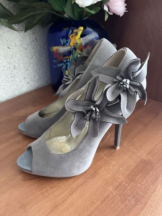 Обувки, сандали 36/37