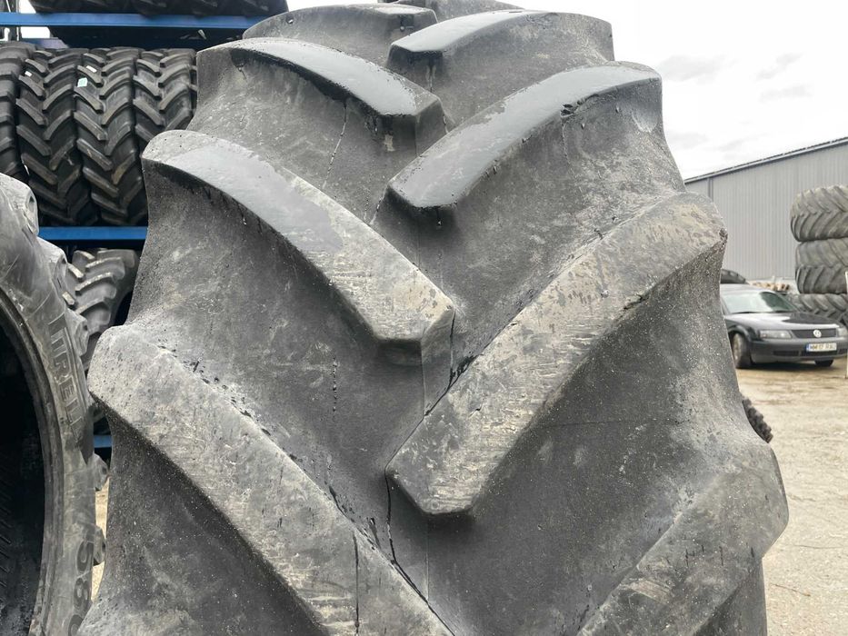 Anvelope tractor 650/85r38 spate marca CONTINENTAL
