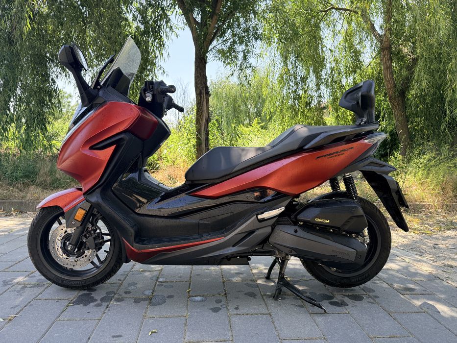 Honda forza, honda 125, scuter 125, scuter conduci cu B