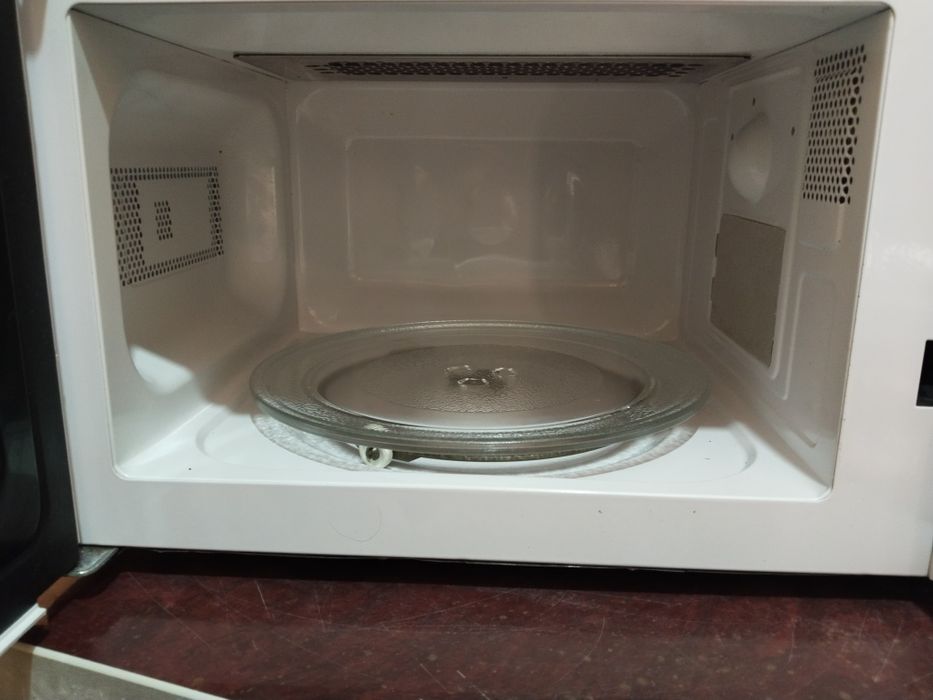 Микроволновка рабочий