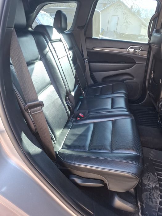 JEEP Grand Cherokee WK2 седалки,салон